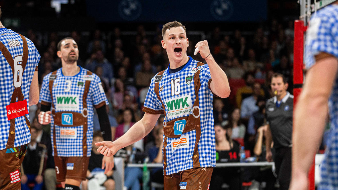 2 Spieler des GCDW beim Jubeln