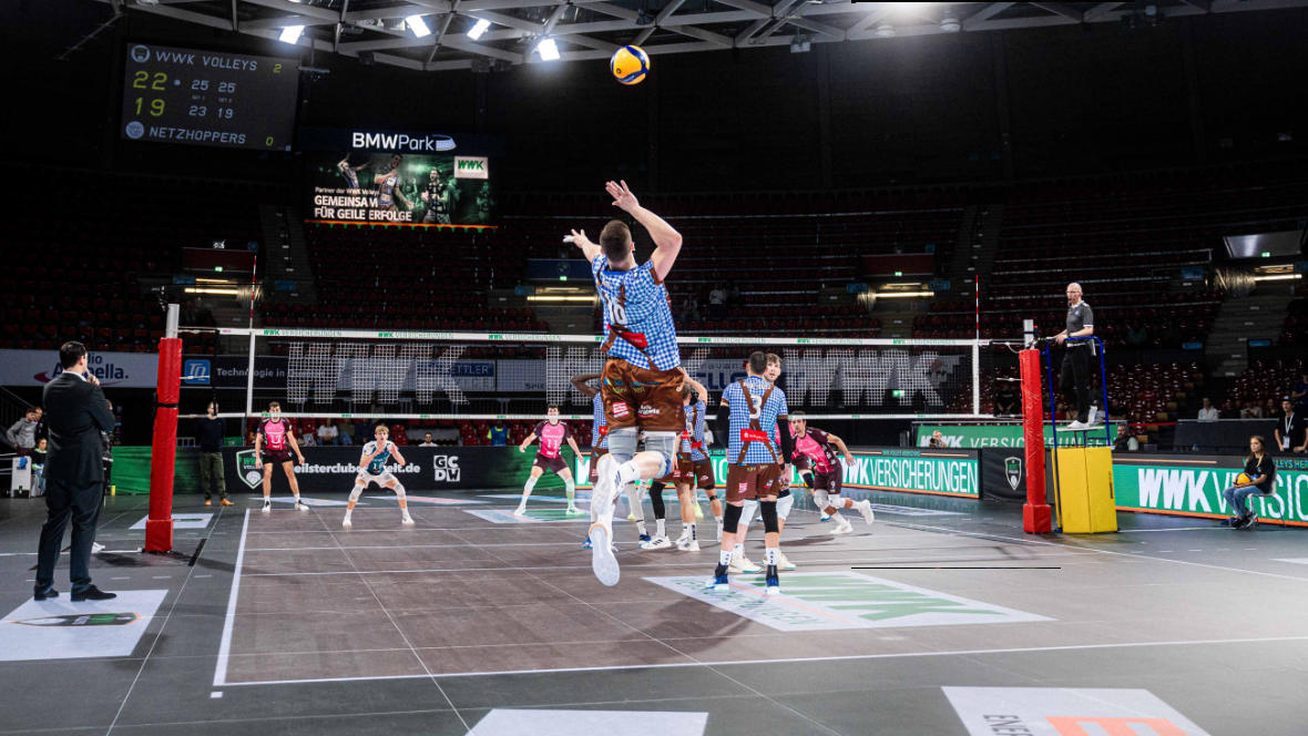 Volleyballspiel vom GCDW mit Spielern in Aktion